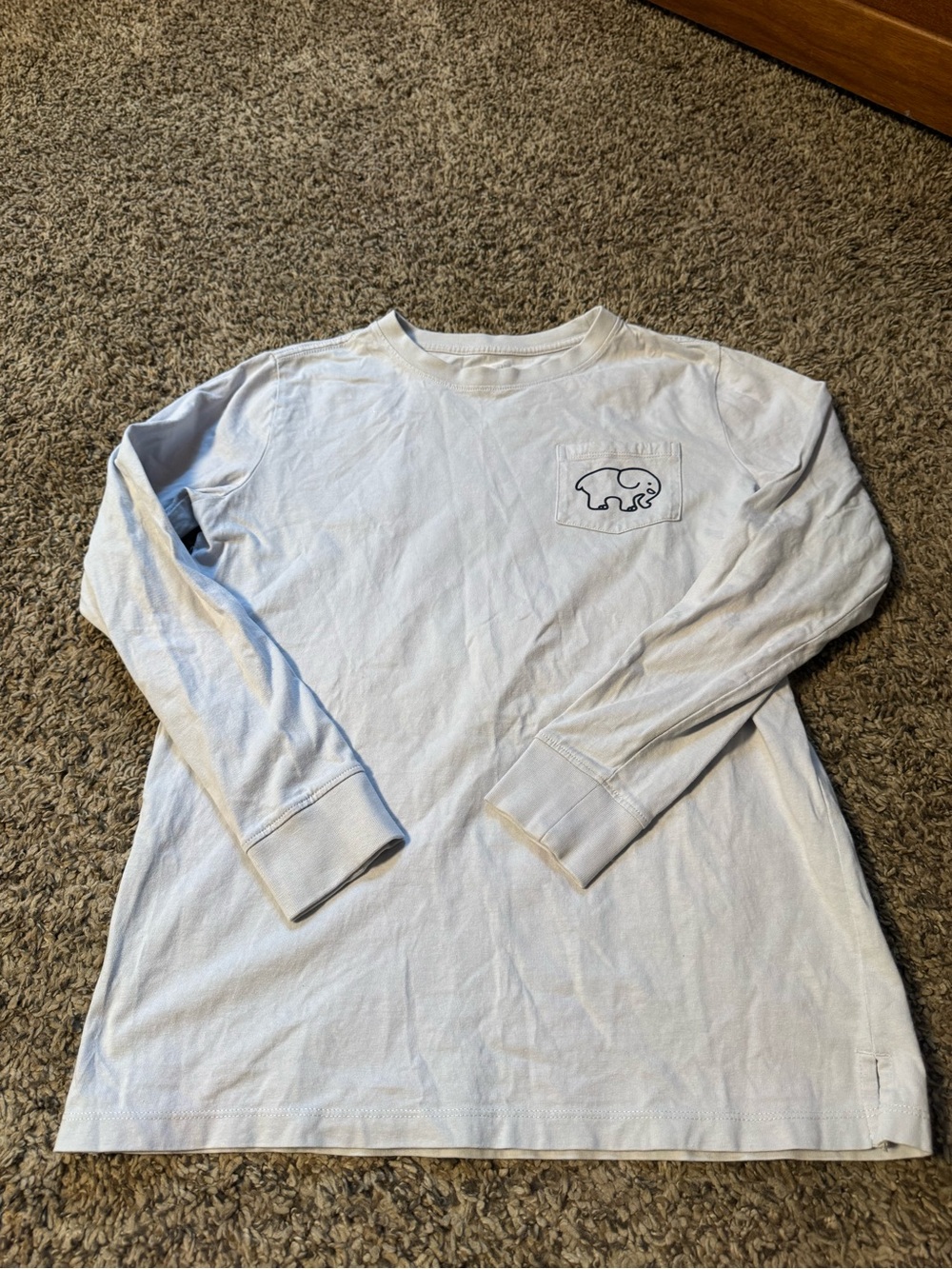 ivory ella Cream Long Sleeve Pocket Tee with Elephant Outline